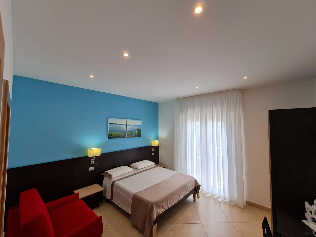 Il Vascello Hotell Porto Cesareo Eksteriør bilde