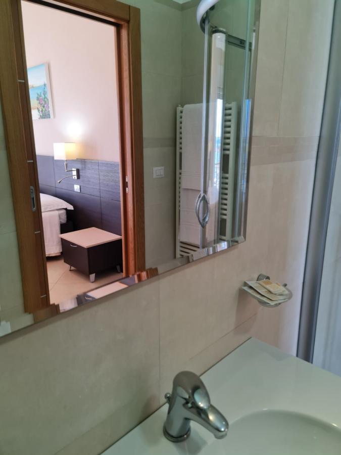 Il Vascello Hotell Porto Cesareo Eksteriør bilde