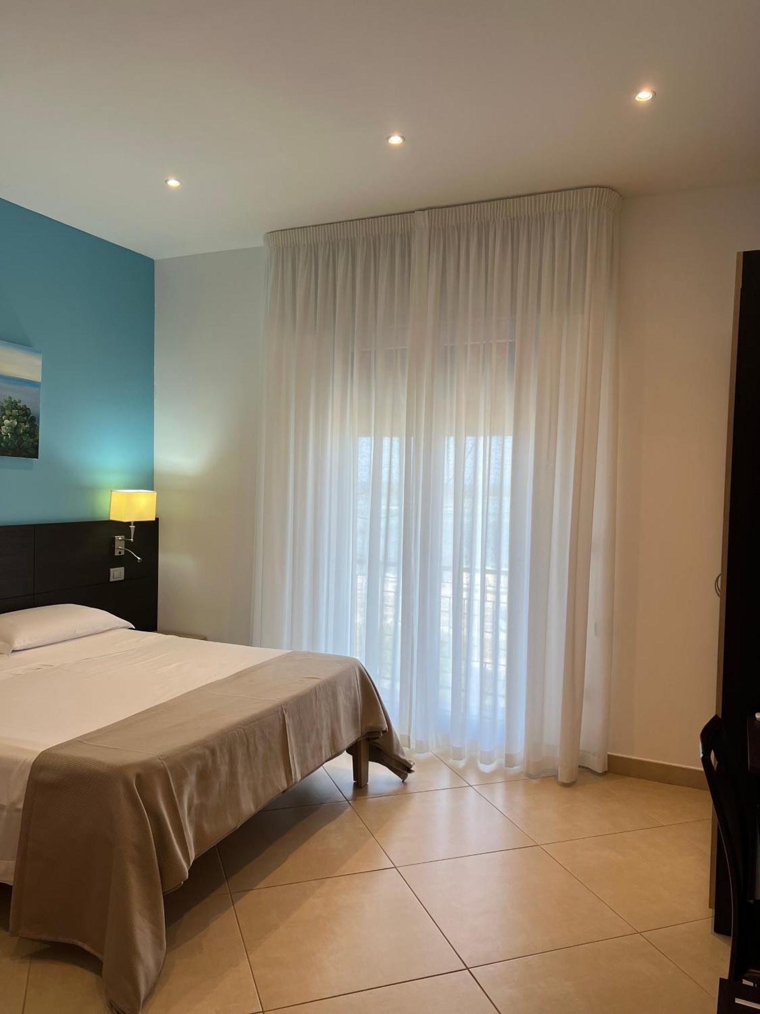 Il Vascello Hotell Porto Cesareo Eksteriør bilde
