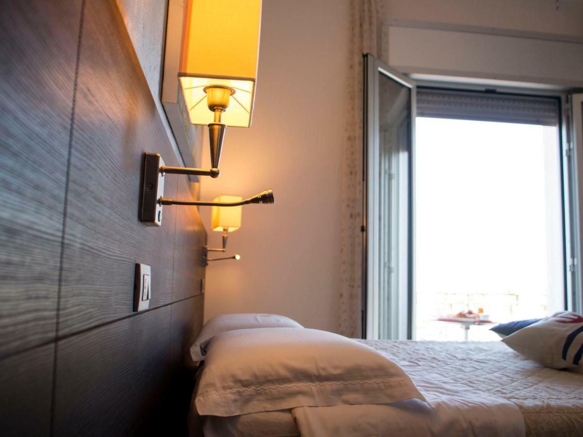 Il Vascello Hotell Porto Cesareo Eksteriør bilde